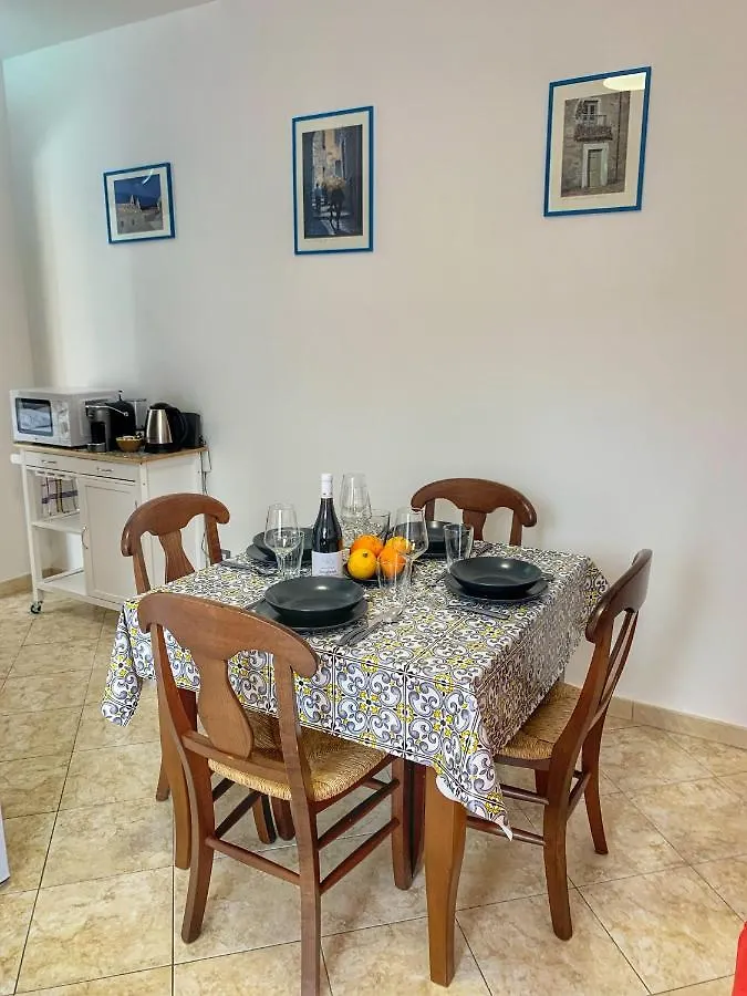 Little House Appartement Cefalù Italië